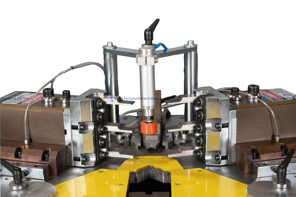 Máy Phay Đố Nhôm CNC Meisheng Máy Phay Đố Nhôm CNC Meisheng